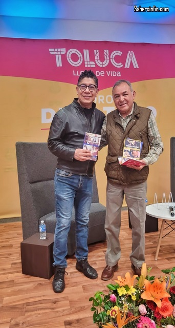 Abel Pérez Rojas con el mvz José Guevara.