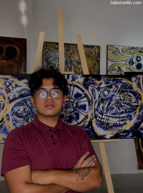 Vladimir Palomec en su estudio galería Mala Vida.