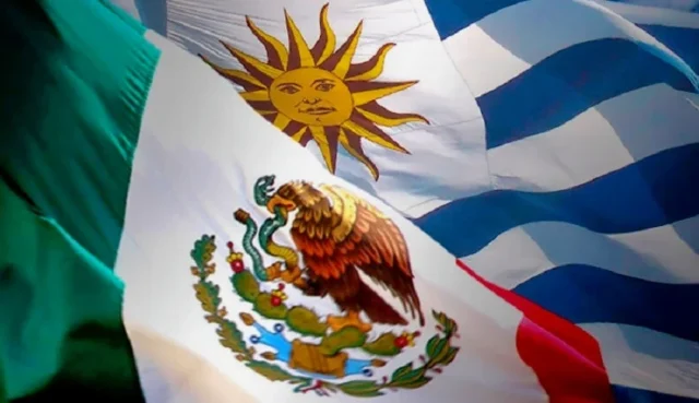 banderas de mexico y uruguay v2