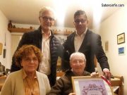 Sabersinfin condecora a dos miembros de la Academia Nacional de Letras de Uruguay