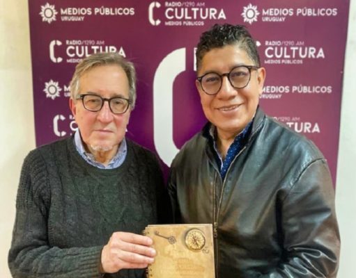 Entrevista al escritor poblano Abel Pérez Rojas en la radio pública de Uruguay