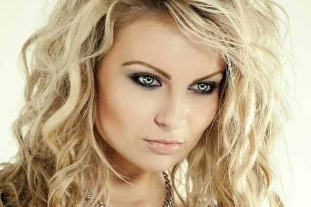rubia valeria poema