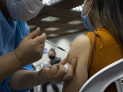 Vacunación, principal medida para contrarrestar impacto de la variante JN.1 de COVID-19