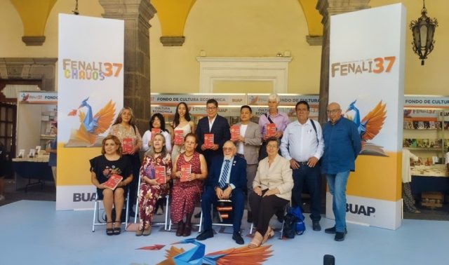 Abel Perez Rojas IV Antologia de Poesia Sabersinfin en la Fenali 37 OK