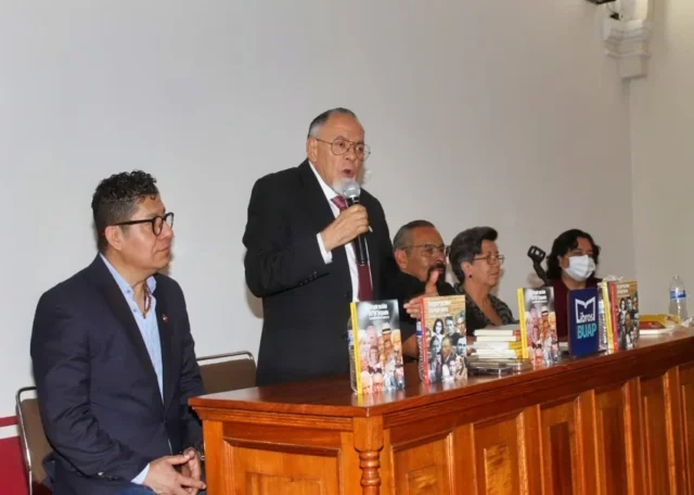 Abel Perez Rojas Salvador Calva Morales feria del libro buap