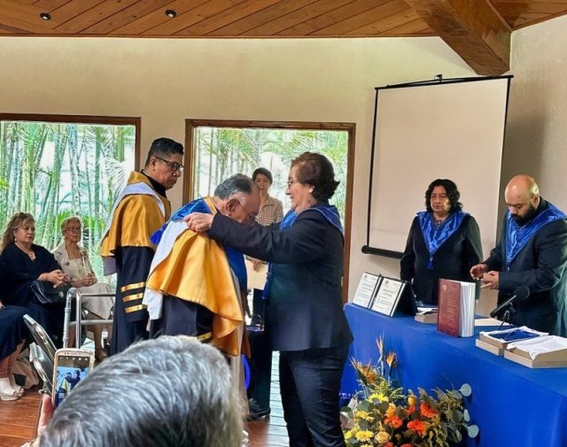 Investidura de Salvador Calva Morales como posdoctor en Ciencias de la Educación
