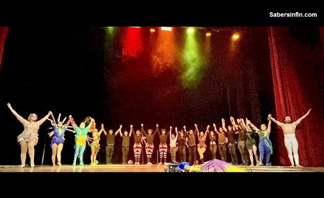 graduados de circo de la UMA