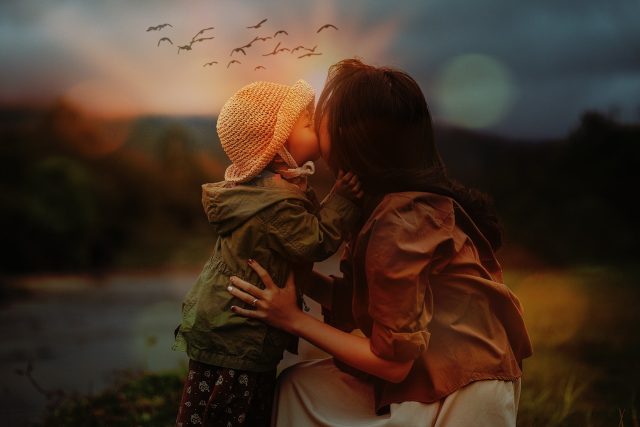 mother-6986351_1280