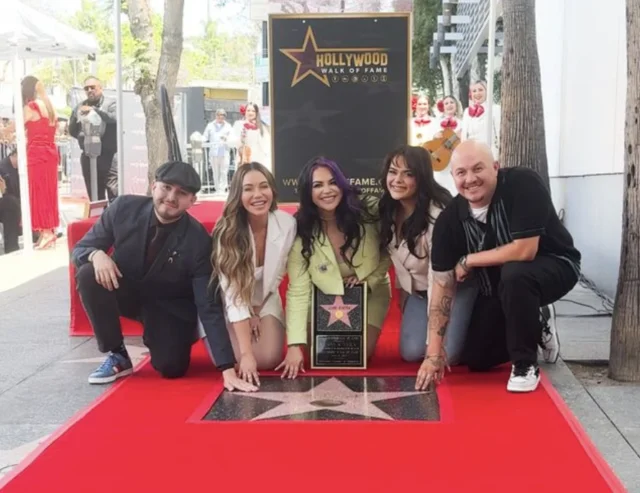 JENNI RIVERA-ESTRELLA 3