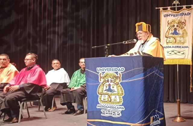Salvador Calva Morales en clausura
