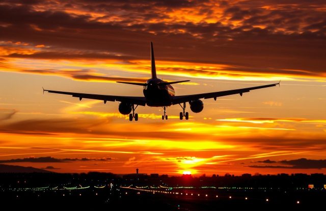 airplane-8833770_1280