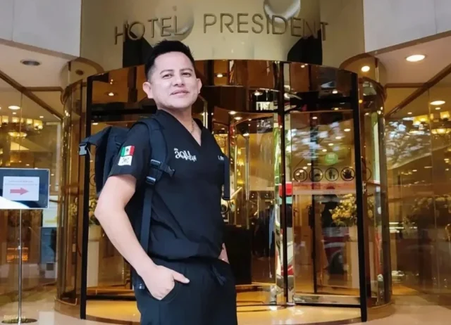 Filo Huesca frente al Hotel Presidente