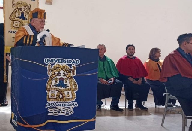 Salvador Calva Morales en discurso