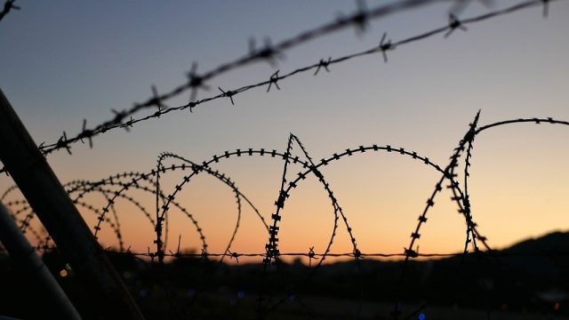 alambrada frontera muro migración