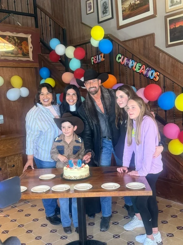 GABRIEL SOTO-CUMPLEAÑOS 50