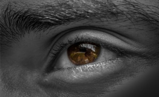 Frente a tus ojos
