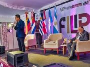 Con participación de poetas latinoamericanos, Sabersinfin se presentó en la FILIP