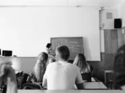 La relevancia del seguimiento a egresados en las Escuelas Normales en Puebla