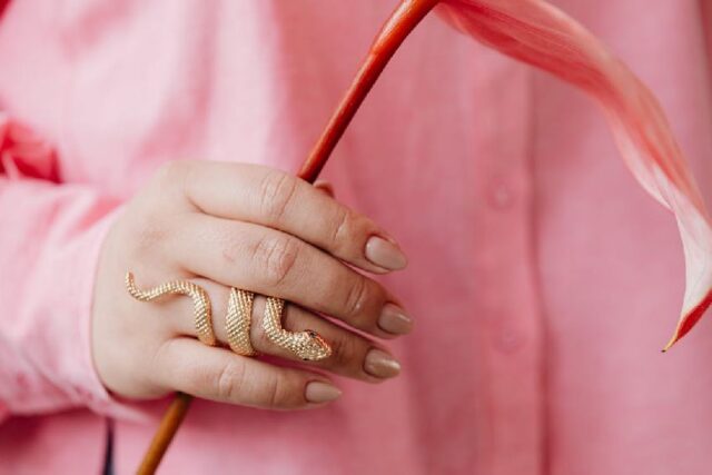 mujer serpiente