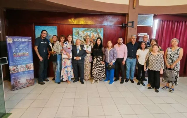 inauguración de exposición en honor a Julián Villalobos Pérez