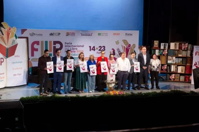 Abel Pérez Rojas en la presentación de FILIP 2026