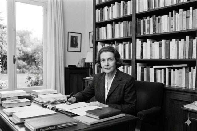 Victoria Ocampo biblioteca despacho