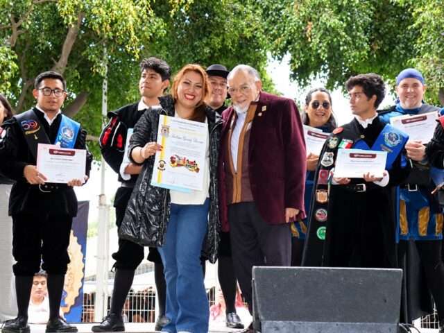 Salvador Calva Morales en evento de tunas en Analco